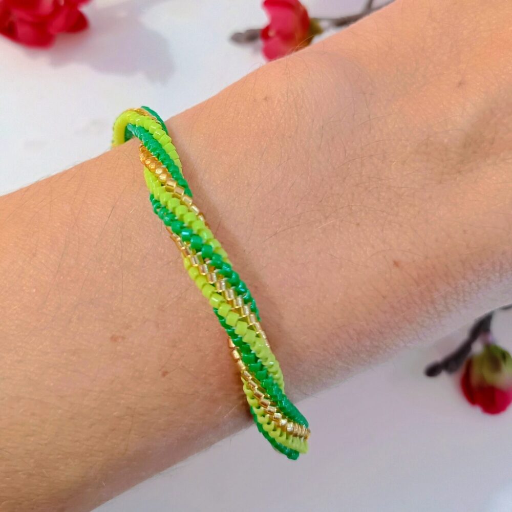 Pulsera espiral delica Miyuki (verde)