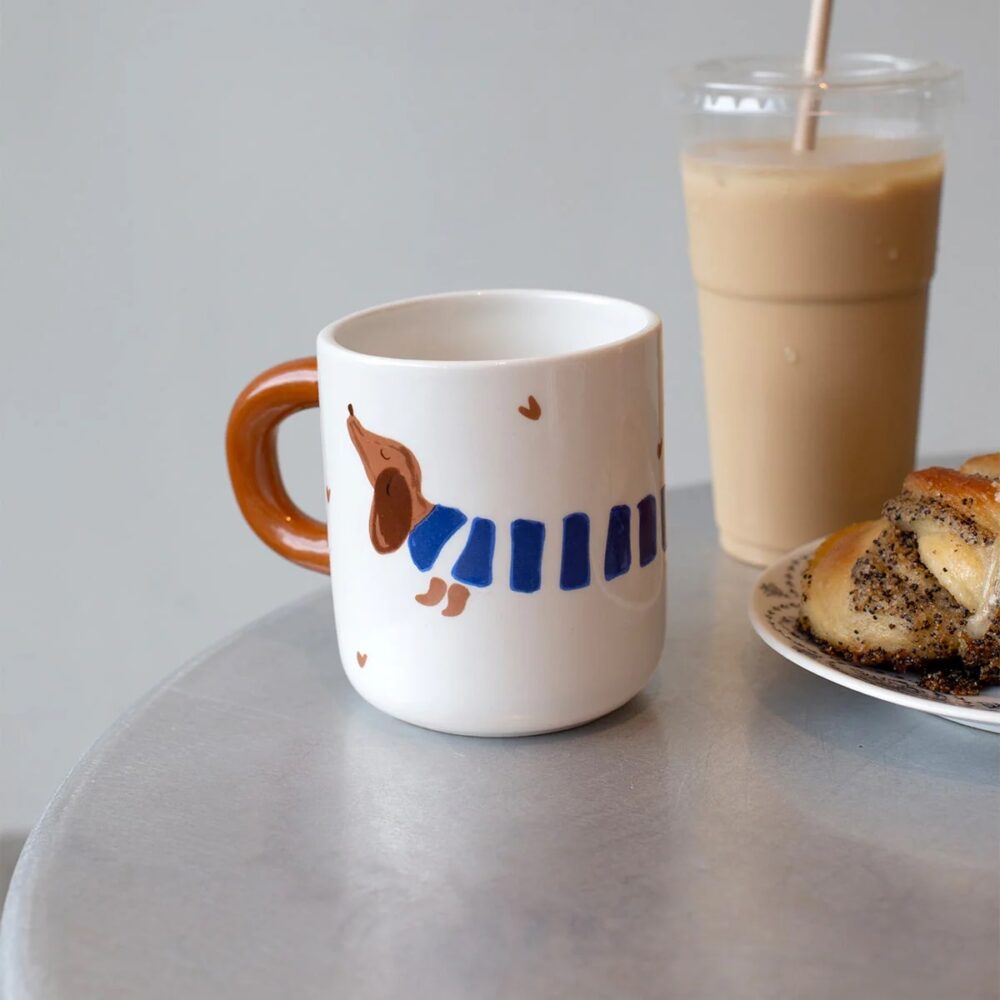 Alternative view of Taza Te quiero infinito (perrito salchicha)