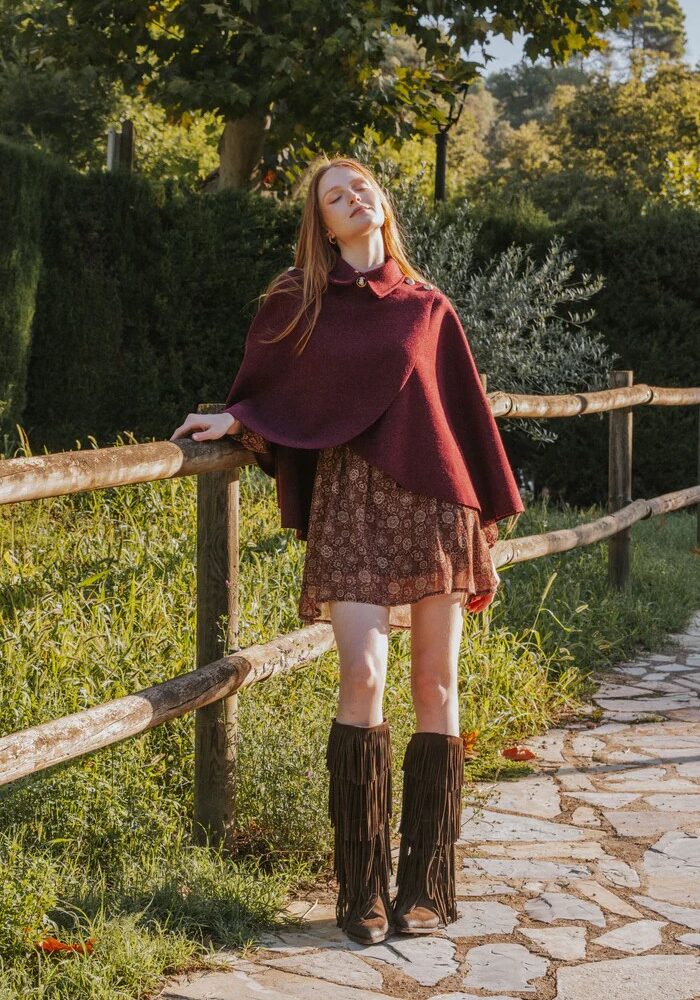 Alternative view of Capa Carolina granate