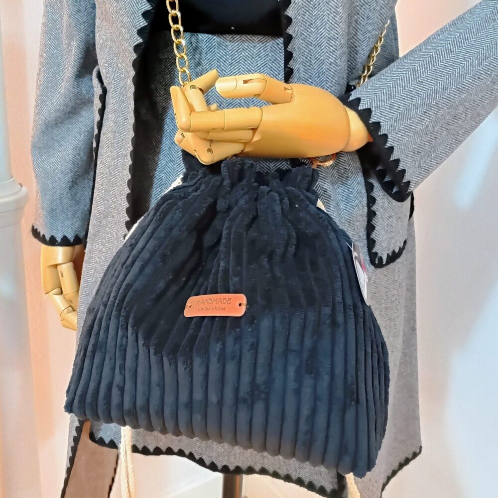 Bombonera pana (negro)