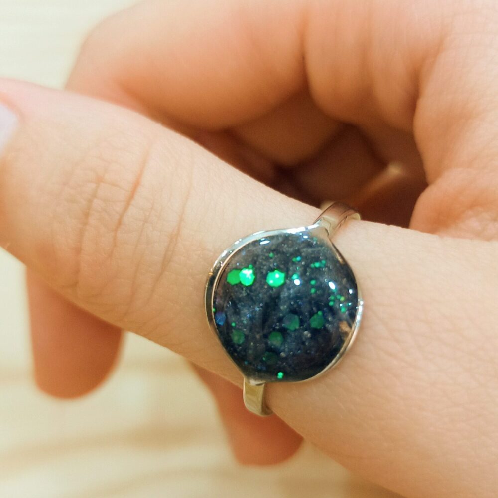 Anillo resina circular marino