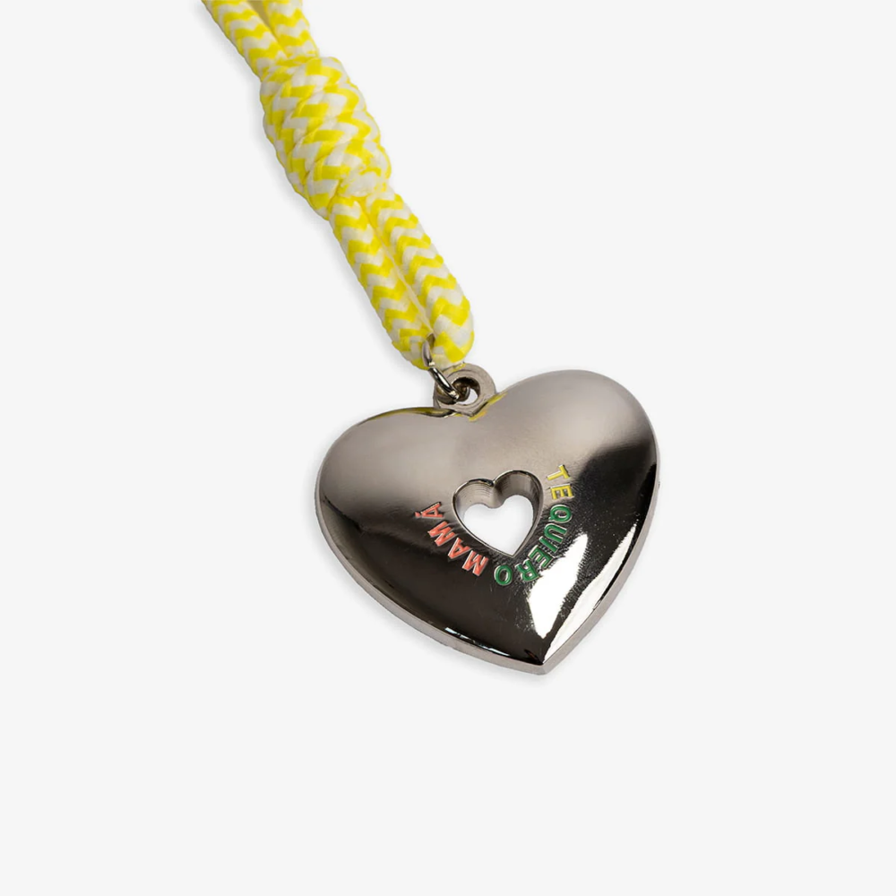 Alternative view of Llavero metálico "Te quiero mamá"