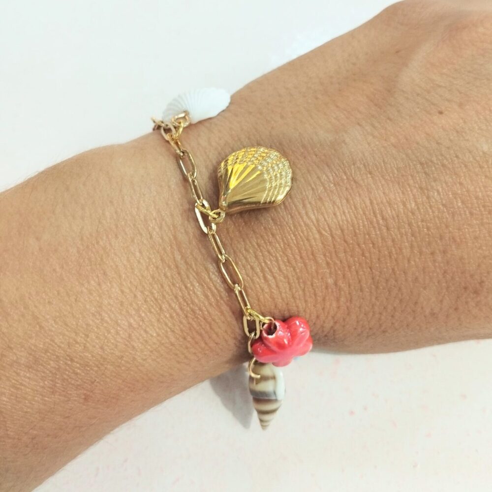 Alternative view of Pulsera marina