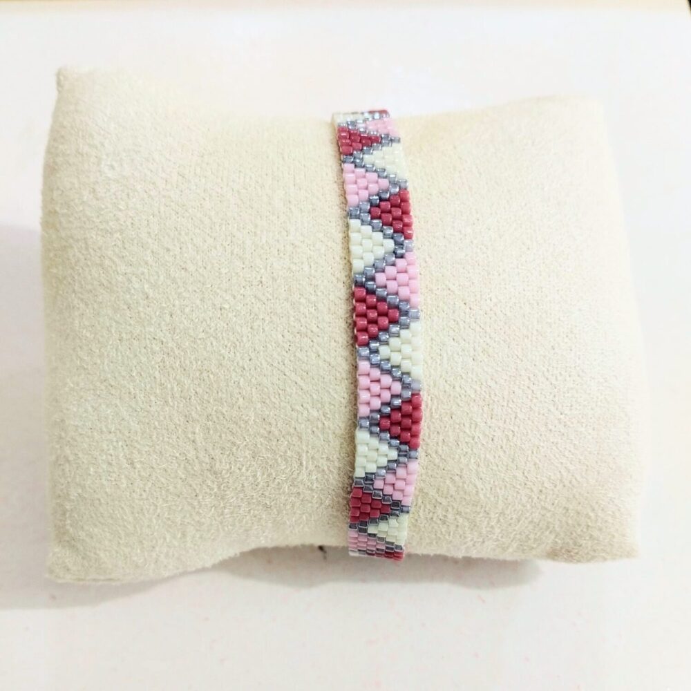 Alternative view of Pulsera ajustable triángulos delica Miyuki (rosa)
