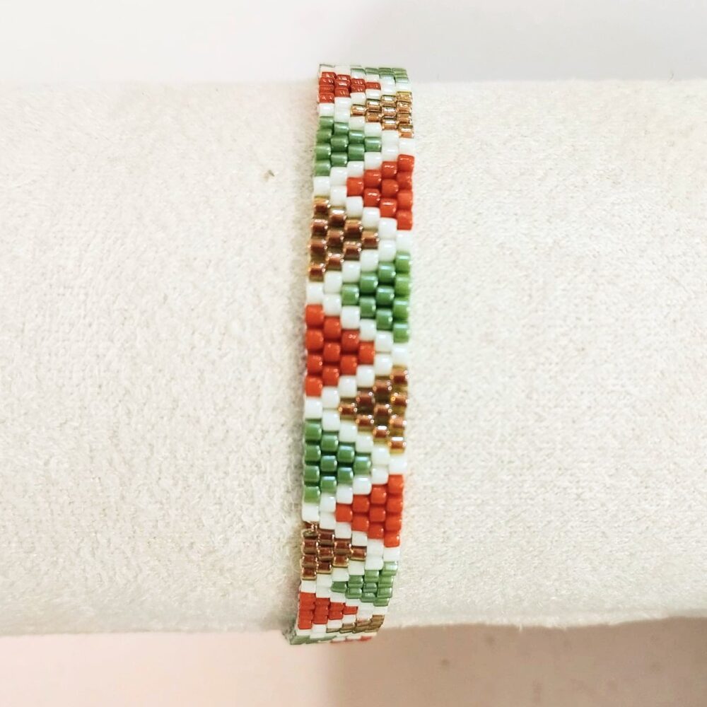 Alternative view of Pulsera ajustable triángulos delica Miyuki (verde/mostaza)