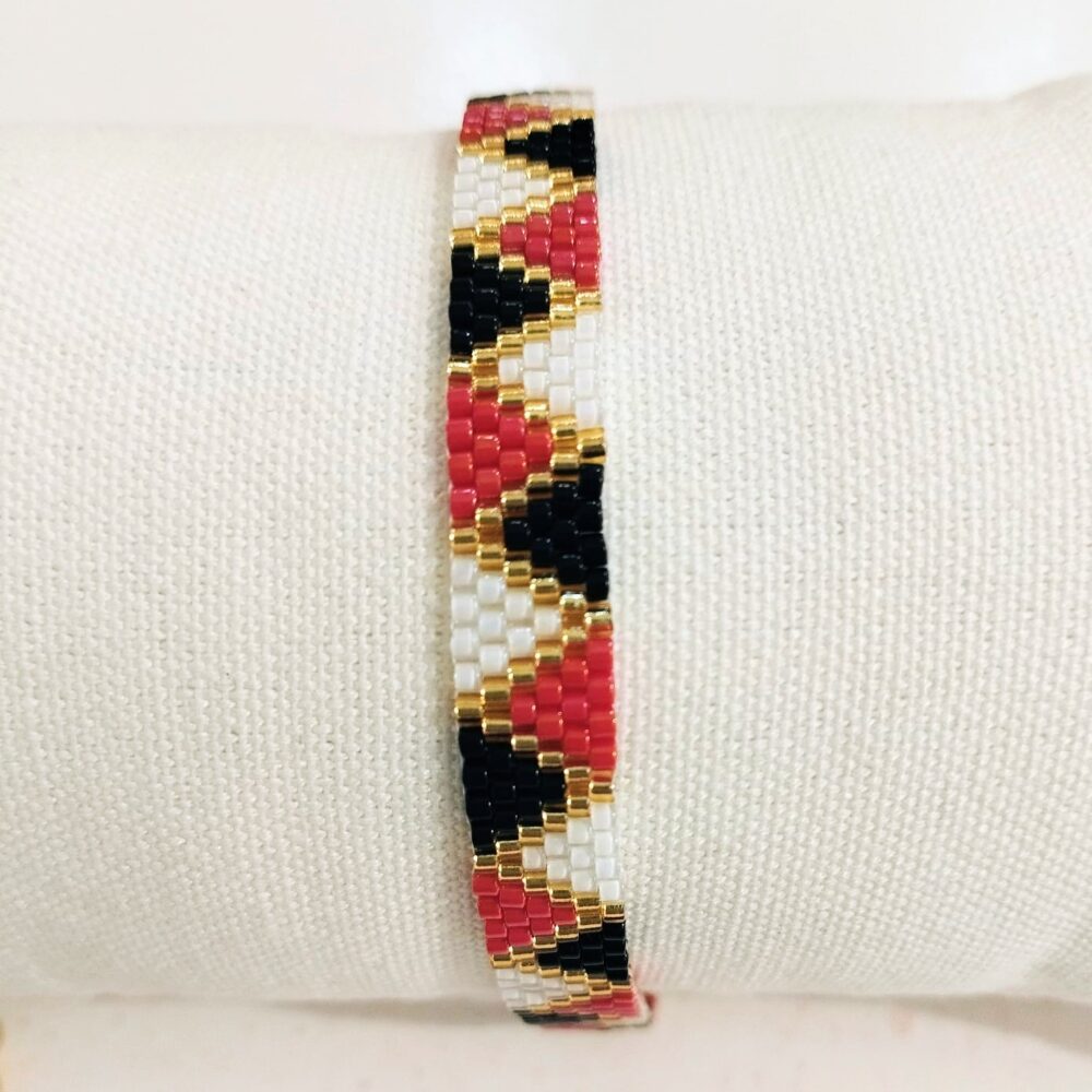 Alternative view of Pulsera ajustable triángulos delica Miyuki (rojo/negro)