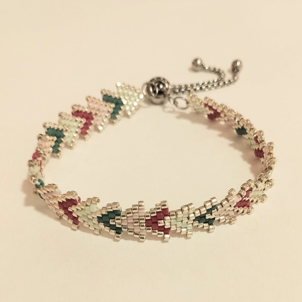 Alternative view of Pulsera ajustable flechitas delica Miyuki (magenta/turquesa)