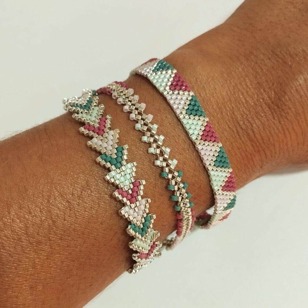 Alternative view of Pulsera espiga delica Miyuki (cherry/eucalipto)
