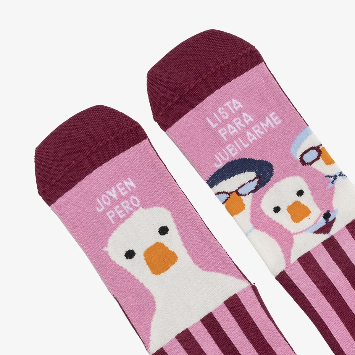 Calcetines "Joven, pero lista para jubilarme" ♡ - Imagen 3