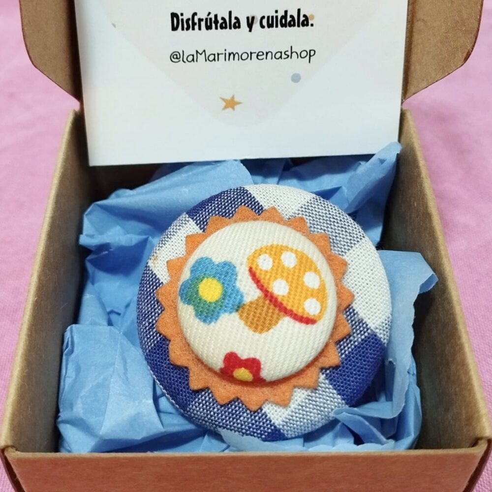 MiniBroche botón setita naranja