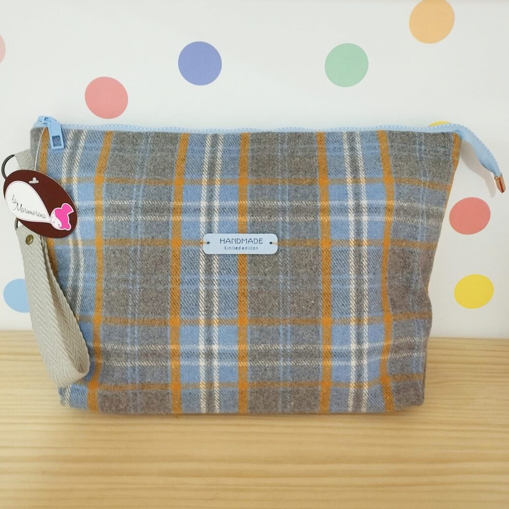 Bolso clutch cuadro escocés (gris/celeste/mostaza)