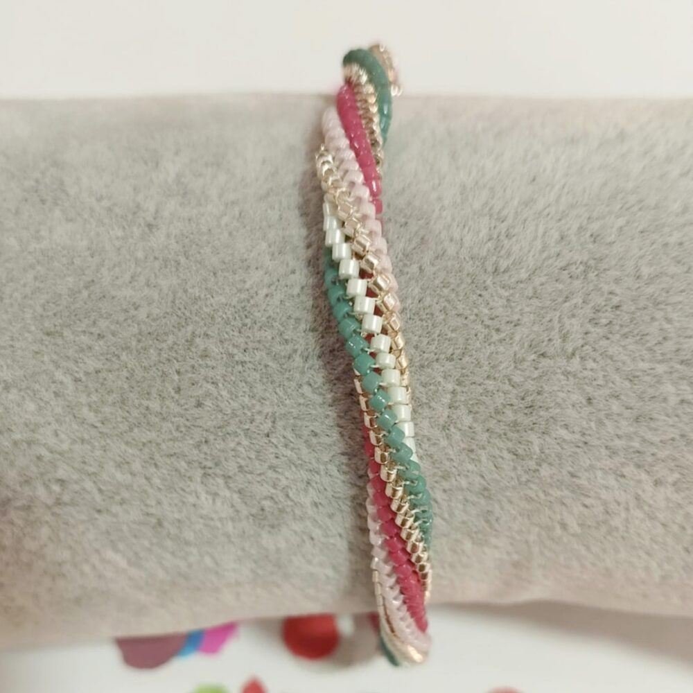 Alternative view of Pulsera tubular delica Miyuki (magenta/turquesa)