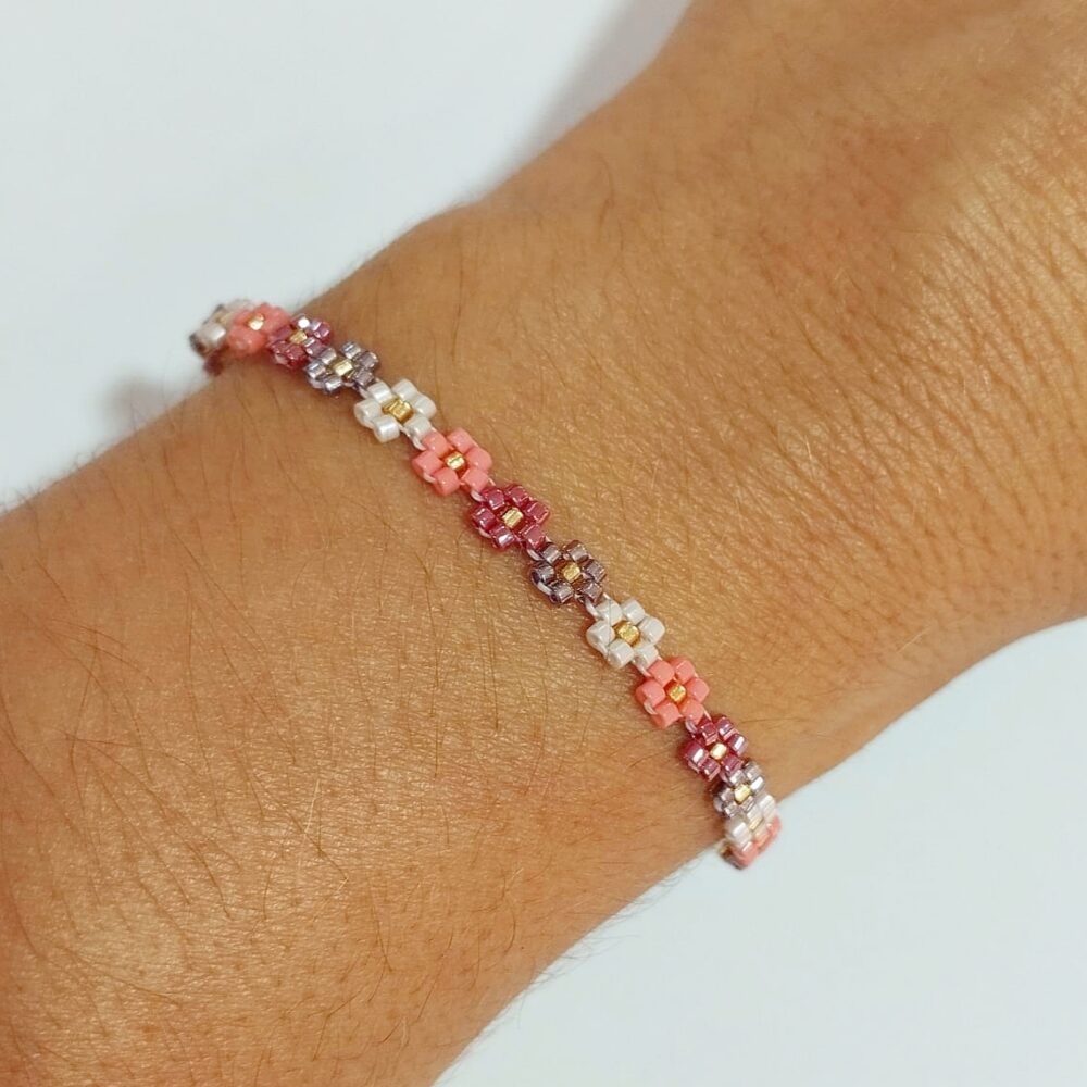 Pulsera fina margaritas delica Miyuki (borgoña/salmón)