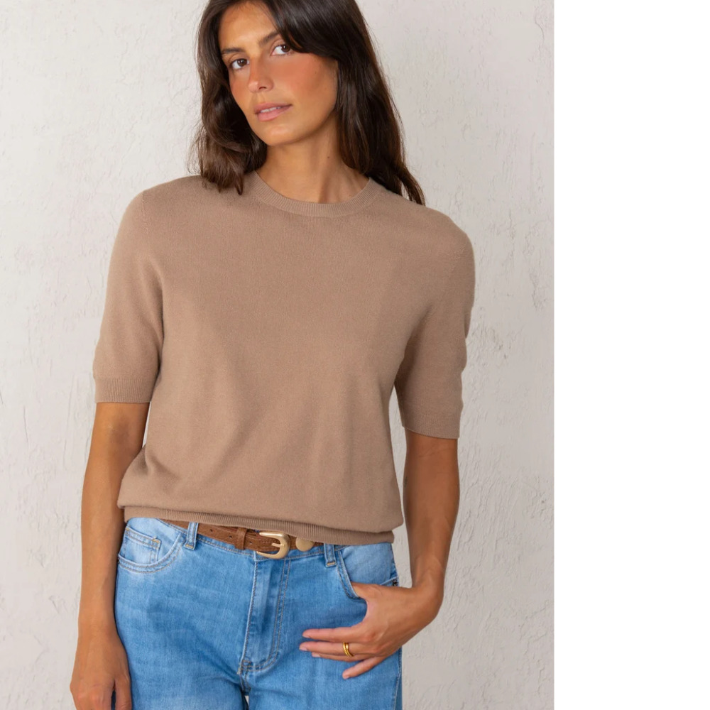 Alternative view of Jersey Elsa camel