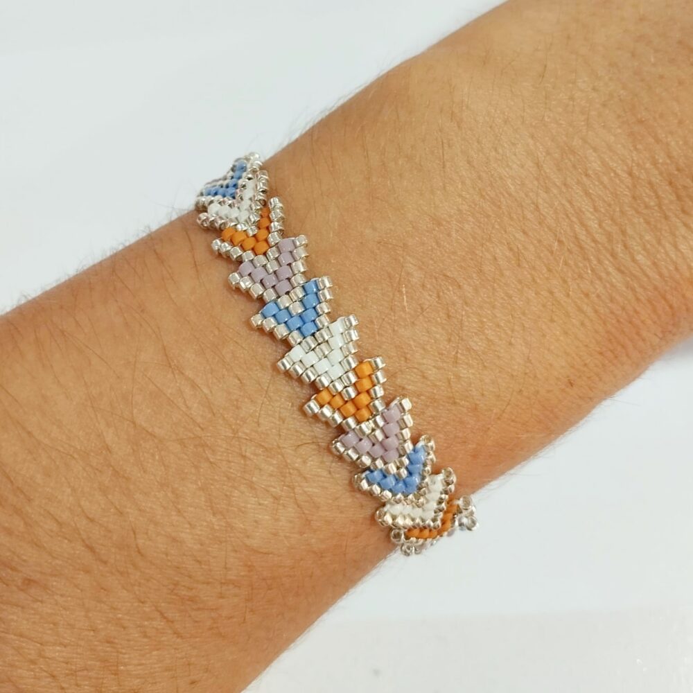 Pulsera ajustable flechitas delica Miyuki (azul/mostaza/plateado)